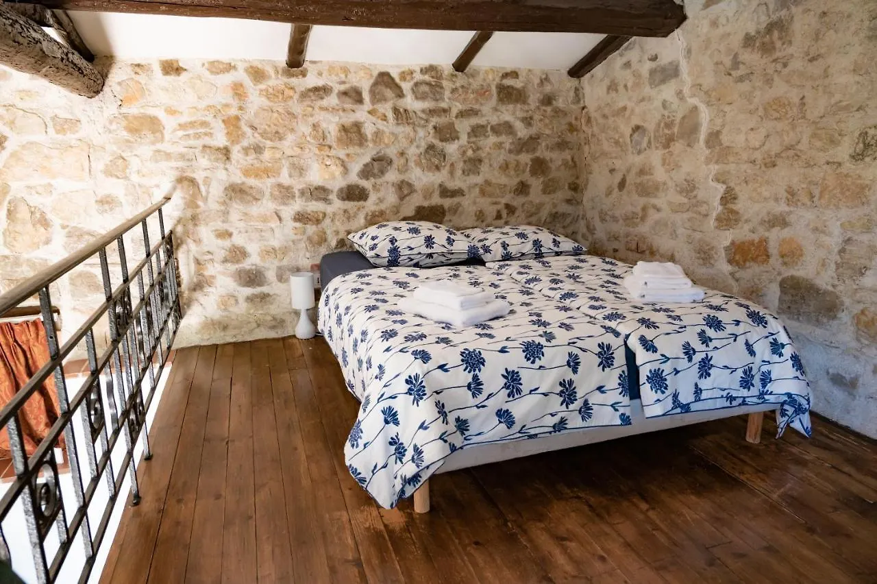 *** Nocleg ze śniadaniem Bed and Breakfast Fleur De Lys Fayence Francja